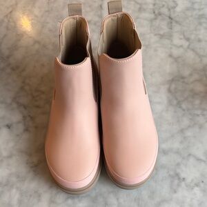 Pink kids waterproof Chelsea Boots